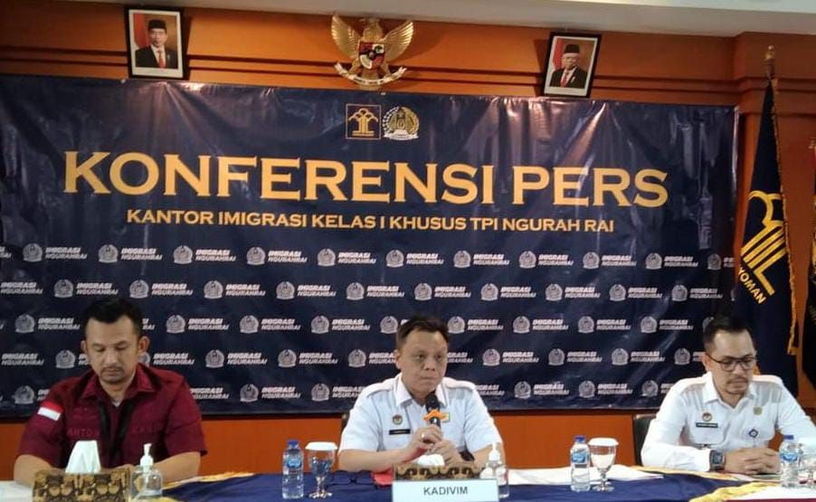 podiumnews.com-Imigrasi Bali Bantah Turis Didenda Rp 15 Juta